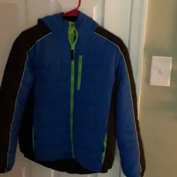 Boys winter coat - Picture 2 of 2